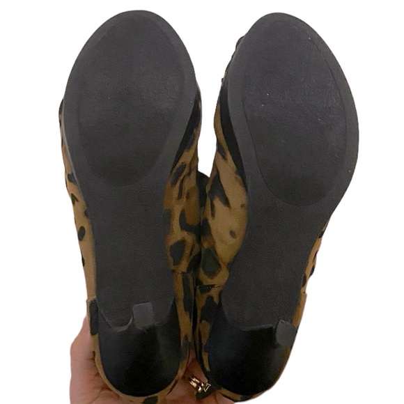 NWOT Women’s Leopard Print Ruffle Top Open-Toe Pumps - Picture 9 of 9